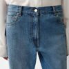 02 Gerade geschnittene Jeans mit niedriger Leibhöhe