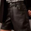 90er-Jahre-Shorts aus Kunstleder 90er-Jahre-Shorts aus Kunstleder