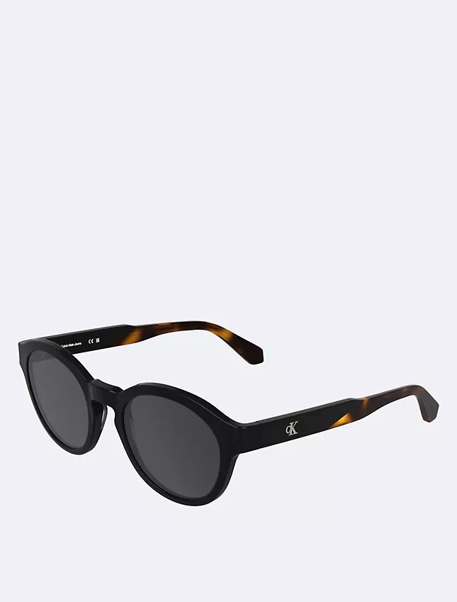 Acetat-Sonnenbrille mit ovaler Form Acetat-Sonnenbrille mit ovaler Form