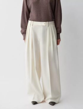 Alexandra-Hose