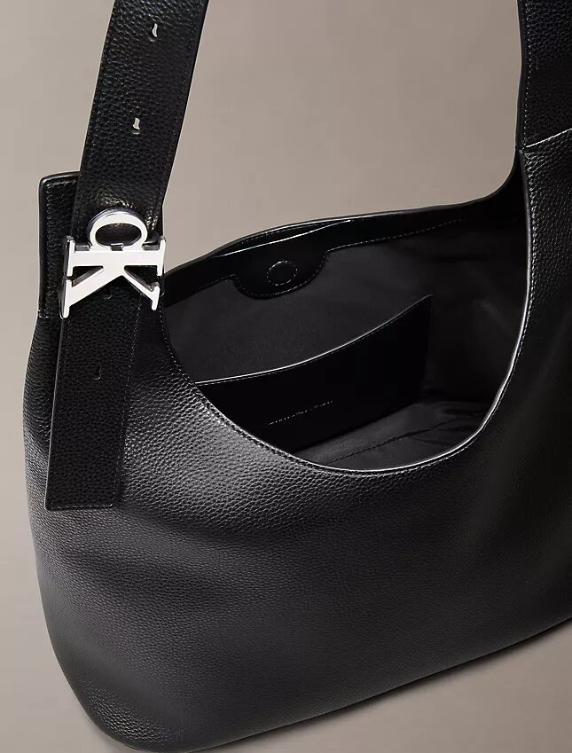 Archive Hardware Buckle Schultertasche Archive Hardware Buckle Schultertasche