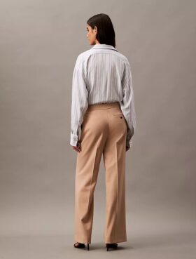 Ausgestellte Hose aus Wollgabardine-Mischung