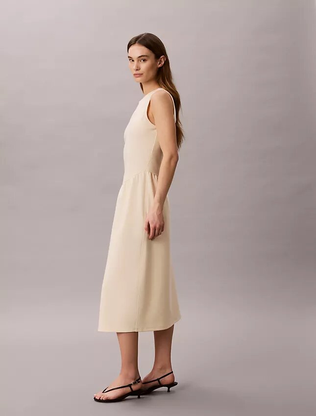 Ausgestelltes Midikleid Ausgestelltes Midikleid