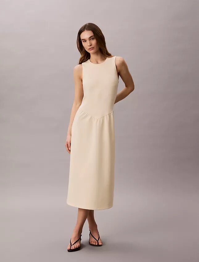 Ausgestelltes Midikleid Ausgestelltes Midikleid