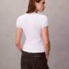 Baby-T-Shirt mit kontrastfarbener Rippbündchen und Logo-Grafik Baby-T-Shirt mit kontrastfarbener Rippbündchen und Logo-Grafik