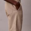 Baggy-Chino-Shorts im 90er-Jahre-Stil Baggy-Chino-Shorts im 90er-Jahre-Stil