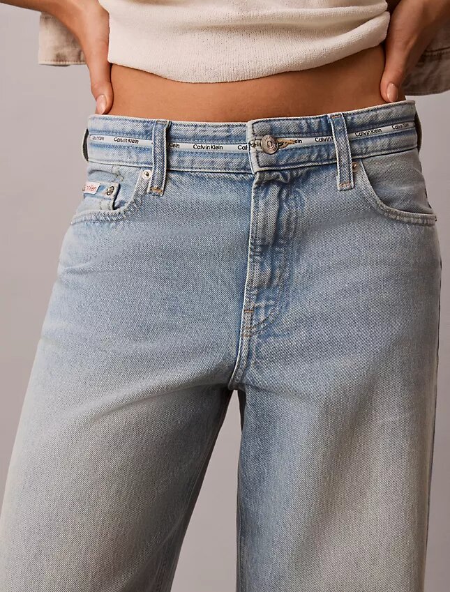 Baggy-Jeans mit niedrigem Bund und Logo Baggy-Jeans mit niedrigem Bund und Logo
