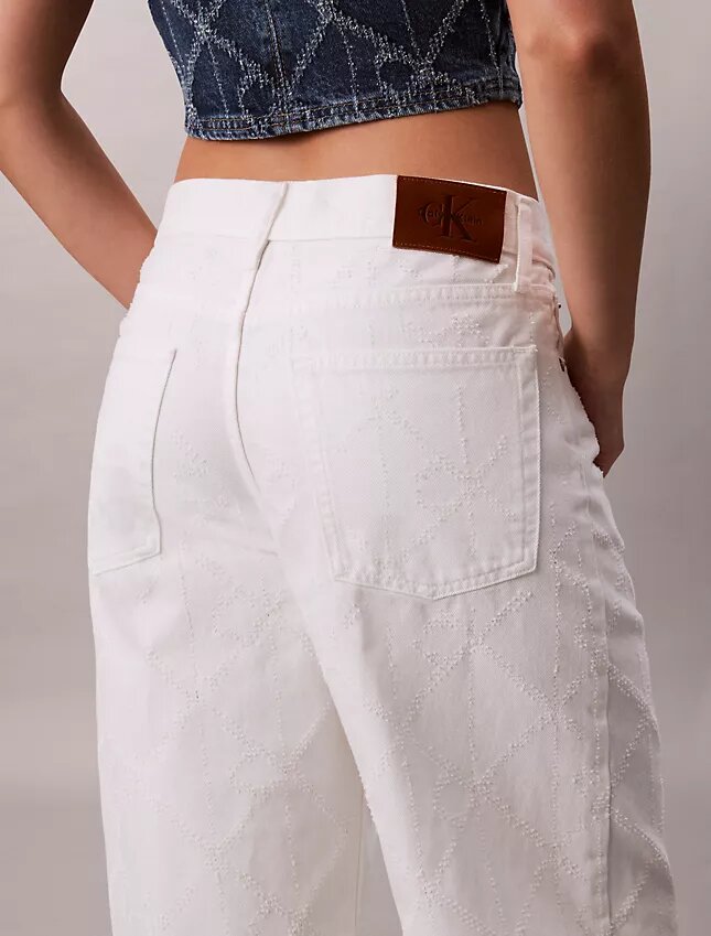 Baggy-Jeans mit niedriger Leibhöhe Baggy-Jeans mit niedriger Leibhöhe