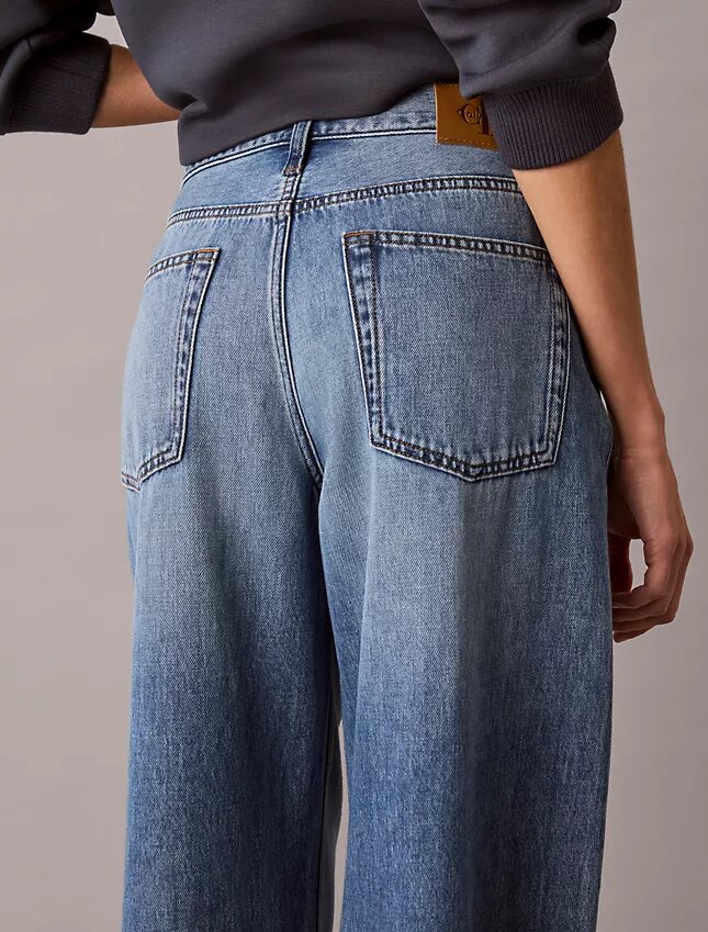 Baggy-Jeans mit niedriger Leibhöhe Baggy-Jeans mit niedriger Leibhöhe