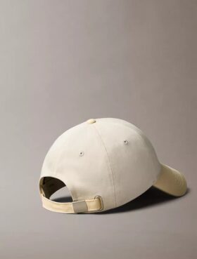 Baseballkappe mit kontrastierendem gesticktem Logo
