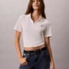 Baumwoll-Polo-Shirt mit konturierten Rippbündchen Baumwoll-Polo-Shirt mit konturierten Rippbündchen
