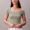 Baumwoll-T-Shirt mit Konturrippen