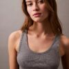 Baumwoll-Tanktop mit Konturrippbündchen Baumwoll-Tanktop mit Konturrippbündchen