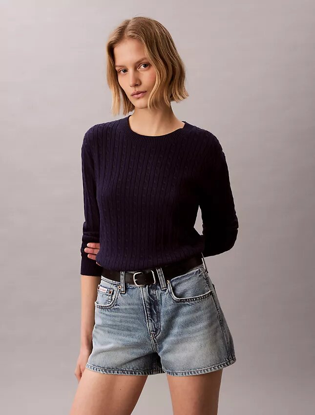 Baumwollpullover mit Zopfmuster Baumwollpullover mit Zopfmuster