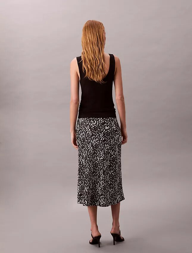 Bedruckter Midi-Rock aus Satin Bedruckter Midi-Rock aus Satin