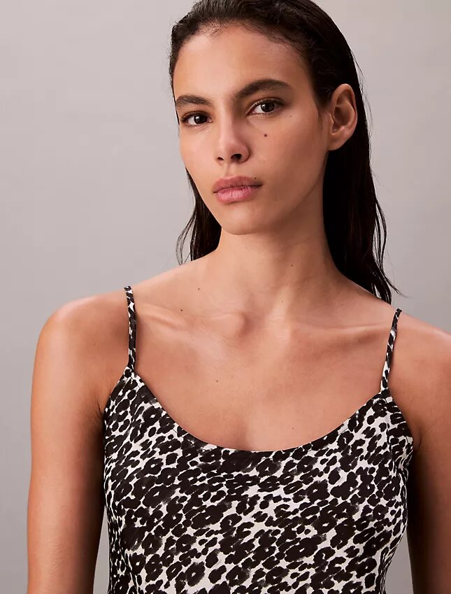 Bedrucktes Satin-Top Bedrucktes Satin-Top
