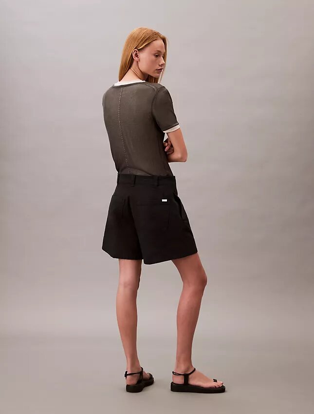 Bermudashorts aus Cotton Stretch-Twill mit Falten Bermudashorts aus Cotton Stretch-Twill mit Falten