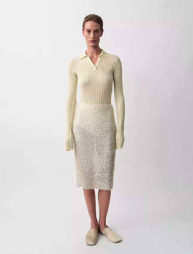 Bernsteinfarbener gerippter Polo-Pullover Bernsteinfarbener gerippter Polo-Pullover