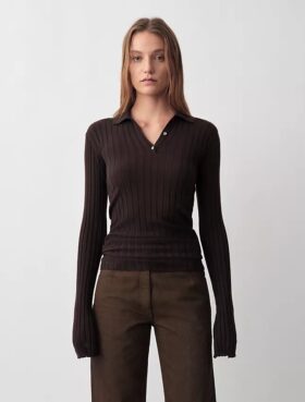Bernsteinfarbener gerippter Polo-Pullover