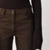 Bernsteinfarbener gerippter Polo-Pullover Bernsteinfarbener gerippter Polo-Pullover