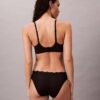 Bikini aus Stretch-Microfiber mit Spitze Bikini aus Stretch-Microfiber mit Spitze