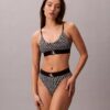 Bikini mit hoher Taille aus Microfiber-Stretch mit grafischem Monogram Bikini mit hoher Taille aus Microfiber-Stretch mit grafischem Monogram