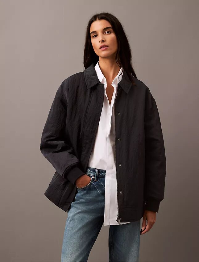 Bomberjacke aus geknittertem Nylon Bomberjacke aus geknittertem Nylon