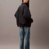 Bomberjacke aus geknittertem Nylon Bomberjacke aus geknittertem Nylon