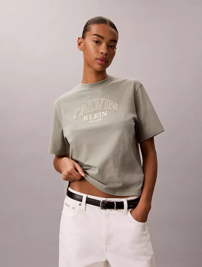 Boxy-T-Shirt mit Bogen-Logo-Grafik Boxy-T-Shirt mit Bogen-Logo-Grafik