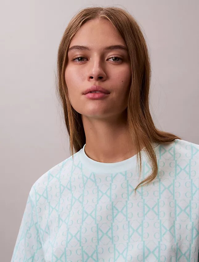 Boxy-T-Shirt mit durchgehendem Monogram Boxy-T-Shirt mit durchgehendem Monogram