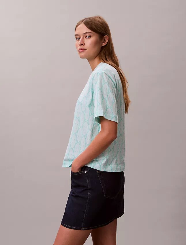 Boxy-T-Shirt mit durchgehendem Monogram Boxy-T-Shirt mit durchgehendem Monogram