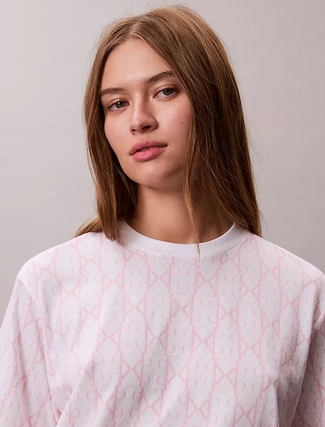 Boxy-T-Shirt mit durchgehendem Monogram Boxy-T-Shirt mit durchgehendem Monogram