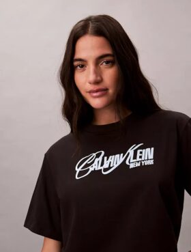 Boxy-T-Shirt mit erhabener Logo-Grafik