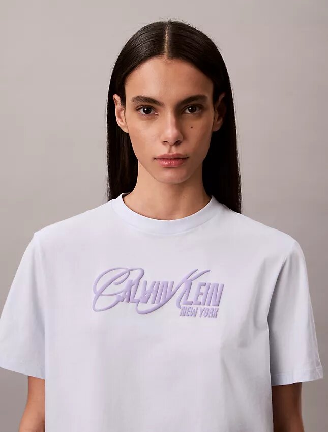Boxy-T-Shirt mit erhabener Logo-Grafik Boxy-T-Shirt mit erhabener Logo-Grafik