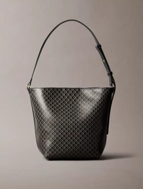 Bucket Bag mit durchgehendem Emblem-Logo und Beutel