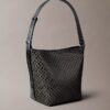 Bucket Bag mit durchgehendem Emblem-Logo und Beutel Bucket Bag mit durchgehendem Emblem-Logo und Beutel