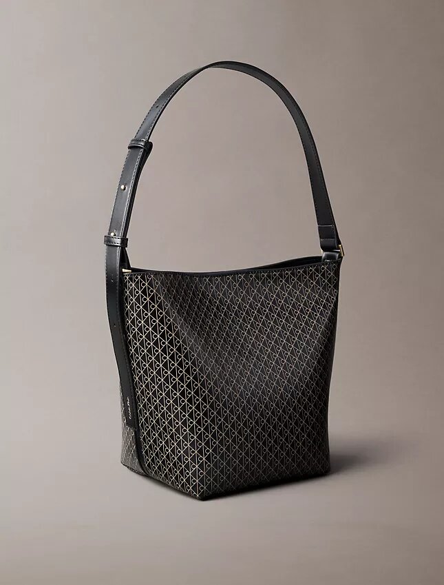 Bucket Bag mit durchgehendem Emblem-Logo und Beutel Bucket Bag mit durchgehendem Emblem-Logo und Beutel