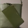Bucket Bag mit durchgehendem Emblem-Logo und Beutel Bucket Bag mit durchgehendem Emblem-Logo und Beutel
