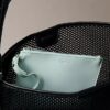 Bucket Bag mit Emblem aus Mesh Bucket Bag mit Emblem aus Mesh