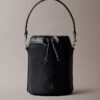 Bucket Bag mit Kieselstruktur Bucket Bag mit Kieselstruktur