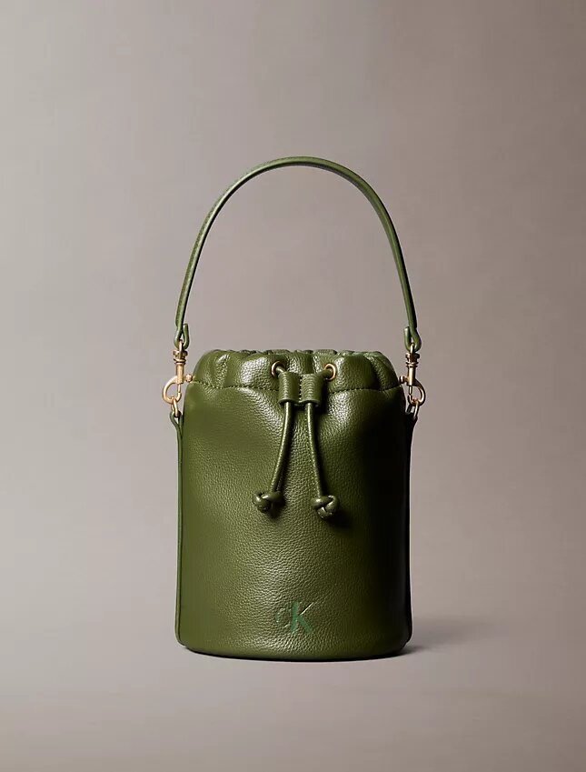 Bucket Bag mit Kieselstruktur Bucket Bag mit Kieselstruktur