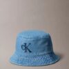 Bucket Hat aus gewaschenem Denim mit gesticktem Logo Bucket Hat aus gewaschenem Denim mit gesticktem Logo
