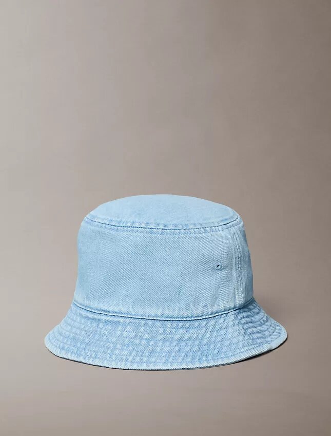 Bucket Hat aus gewaschenem Denim mit gesticktem Logo Bucket Hat aus gewaschenem Denim mit gesticktem Logo