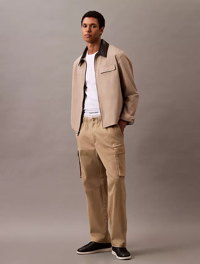 Cargohose aus Cotton Stretch mit gerader Passform Cargohose aus Cotton Stretch mit gerader Passform