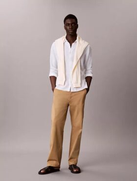 Chino-Hose aus Cotton Stretch 90S Straight mit geradem Bein