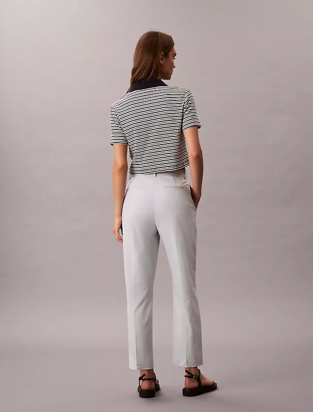 Chino-Hose aus Cotton Stretch mit geradem Schnitt Chino-Hose aus Cotton Stretch mit geradem Schnitt