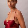 CK Black Bodys aus floraler Spitze