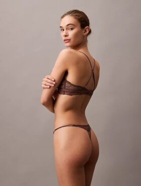 CK Black Thong mit floraler Spitze
