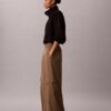 Commuter-Cargo-Hose mit weitem Bein