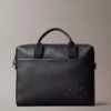 Commuter-Tasche mit geprägtem Monogram Commuter-Tasche mit geprägtem Monogram